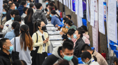 配资信息,现金分红,股市状况-变向降准深夜A50恒指夜期飙升券商行情接着舞？